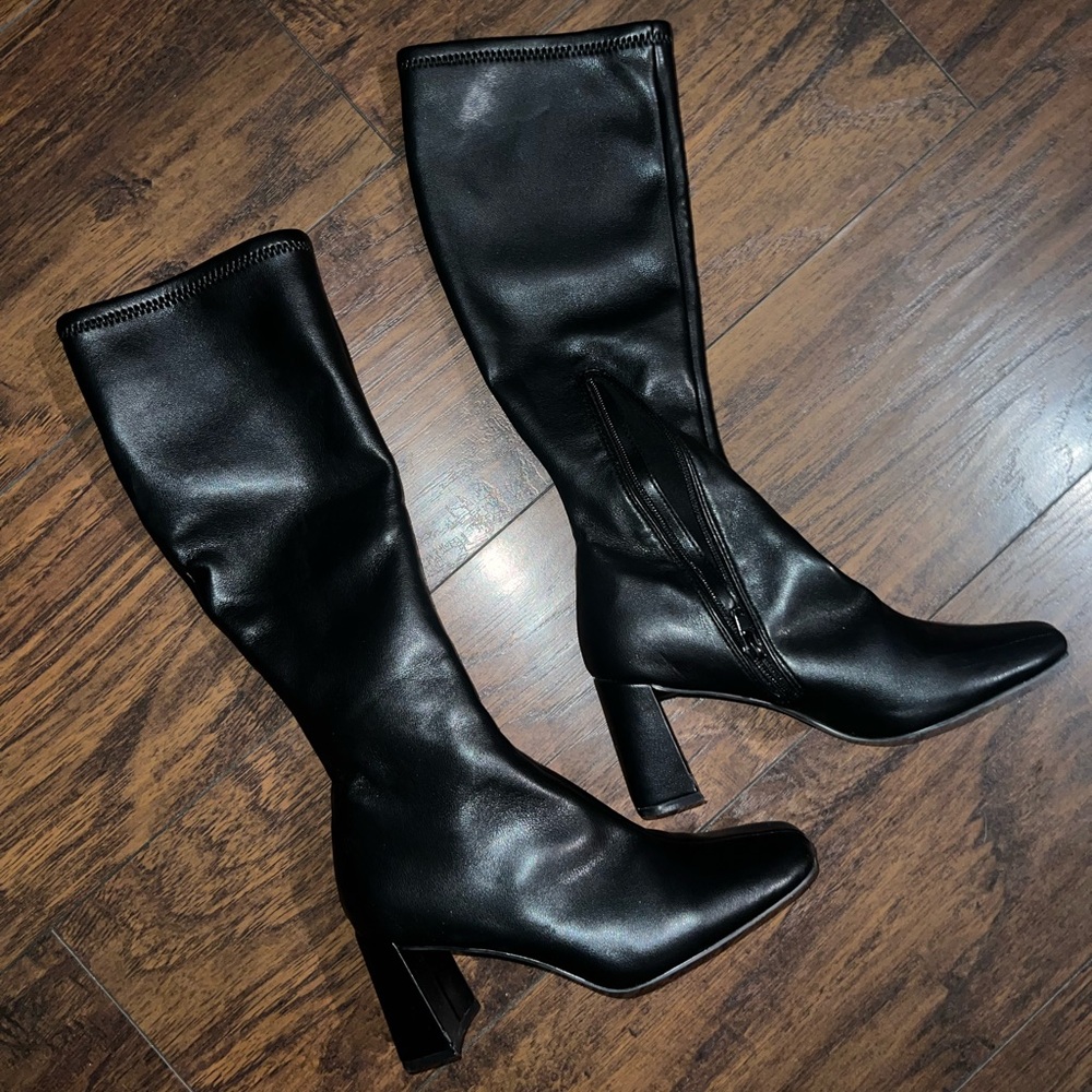 Steve Madden Black Heeled Boots - Picture 3 of 5
